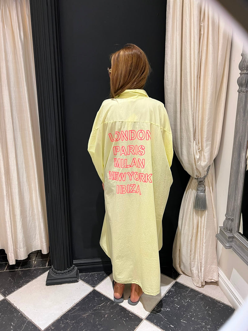 Gele Blouse Jurk London -Paris -Milan