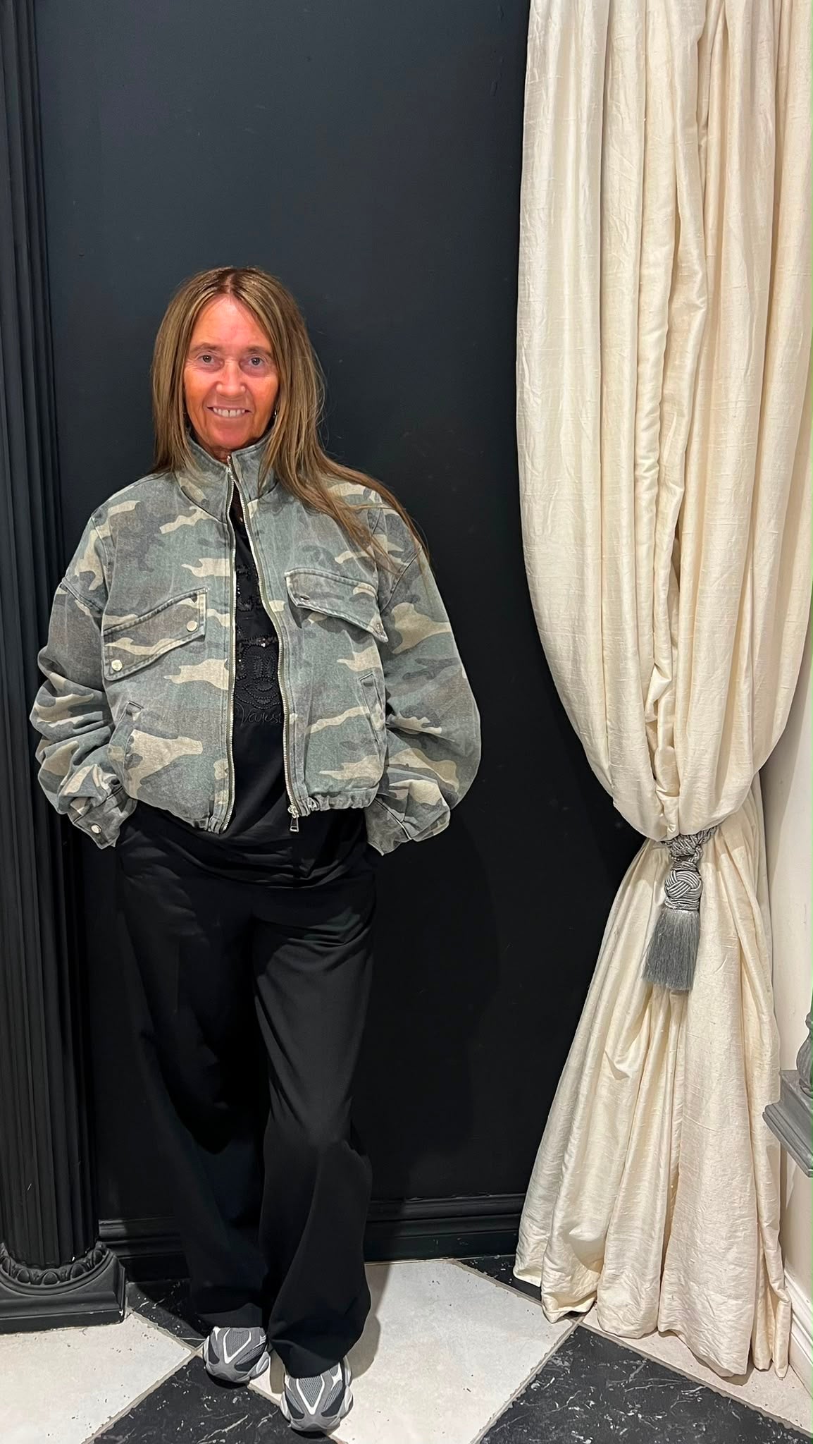 Ambika Bomber Jasje Army Print