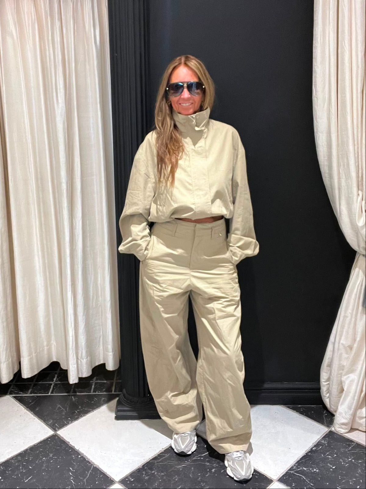 Ambika Jasje Taupe