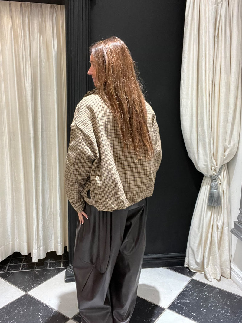 Geruit jasje beige