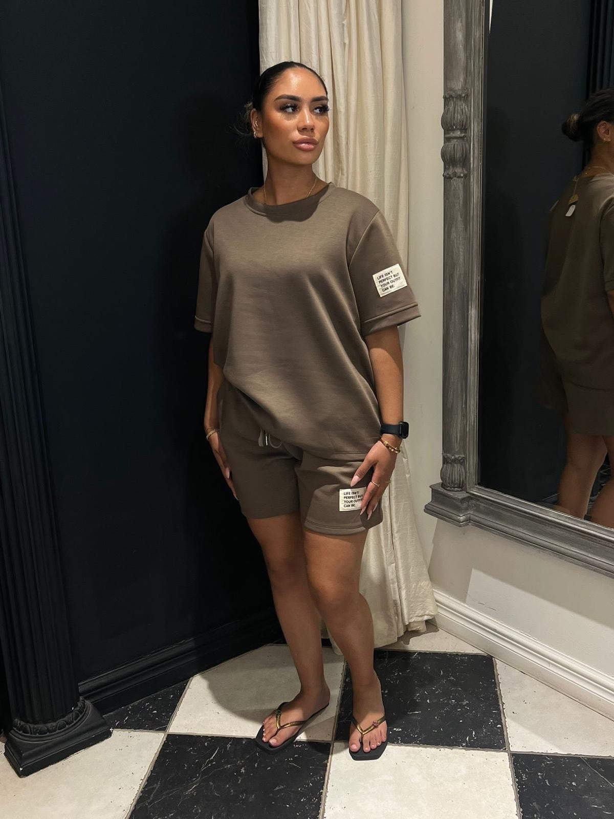 2 Delig Setje Met Shorts Taupe